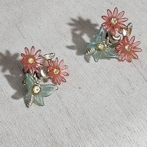 Vintage Floral Screw Back Earrings in Pink and Green